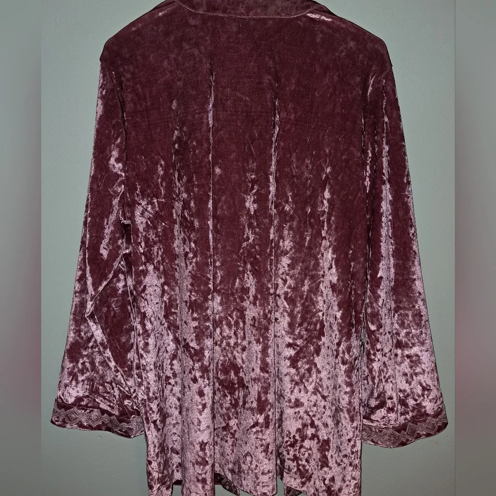 JM Collection Crushed Velvet Cardigan in Mauve - Picture 3 of 3